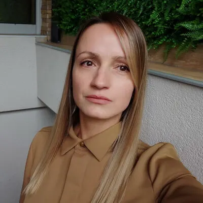 CEO & Founder Masha, CEO - Founder